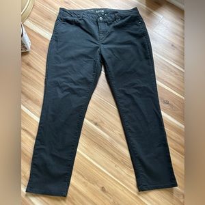 APT. 9 Skinny Leg Modern Fit Black Jeans